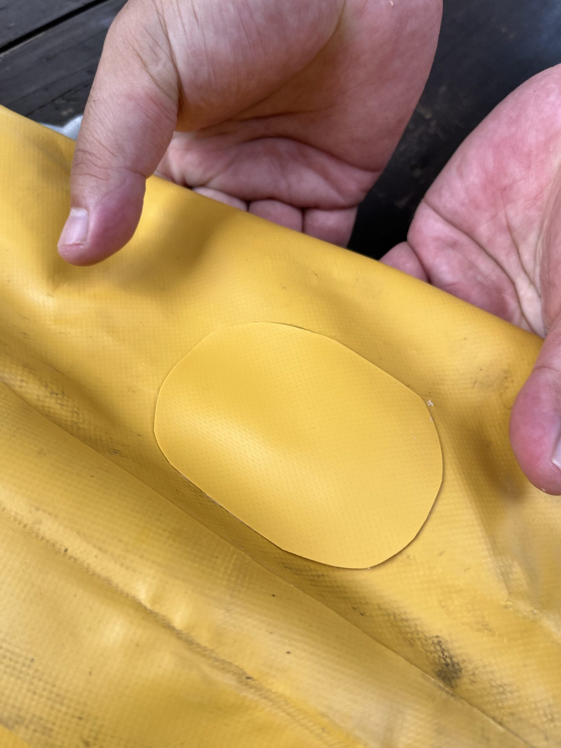 SUPを修理しました。